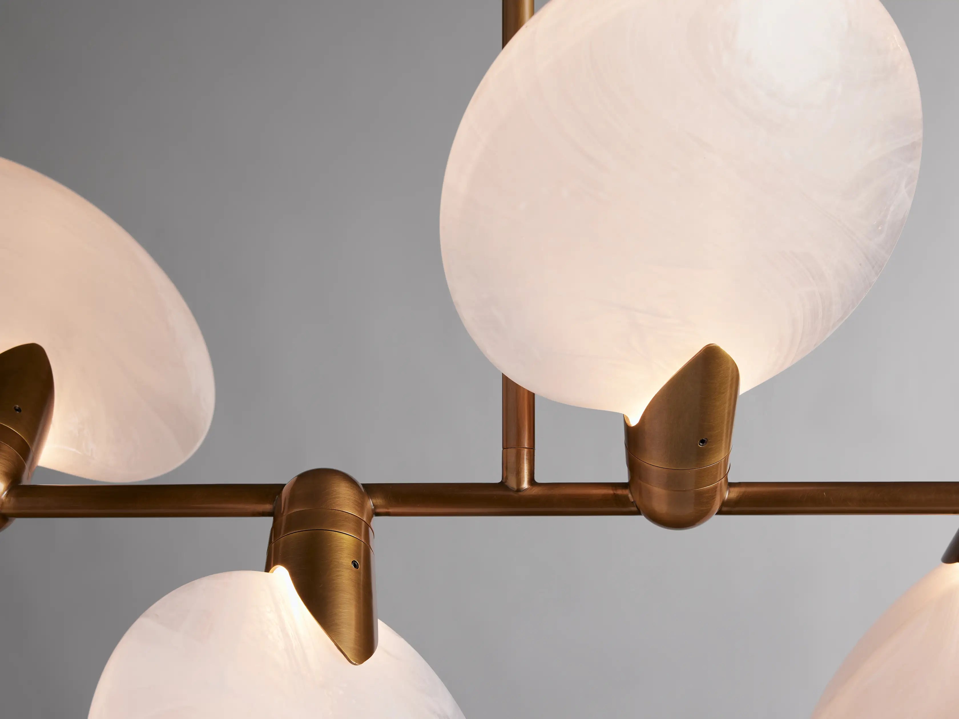 Lyla Linear Chandelier-MEET LIGHTING