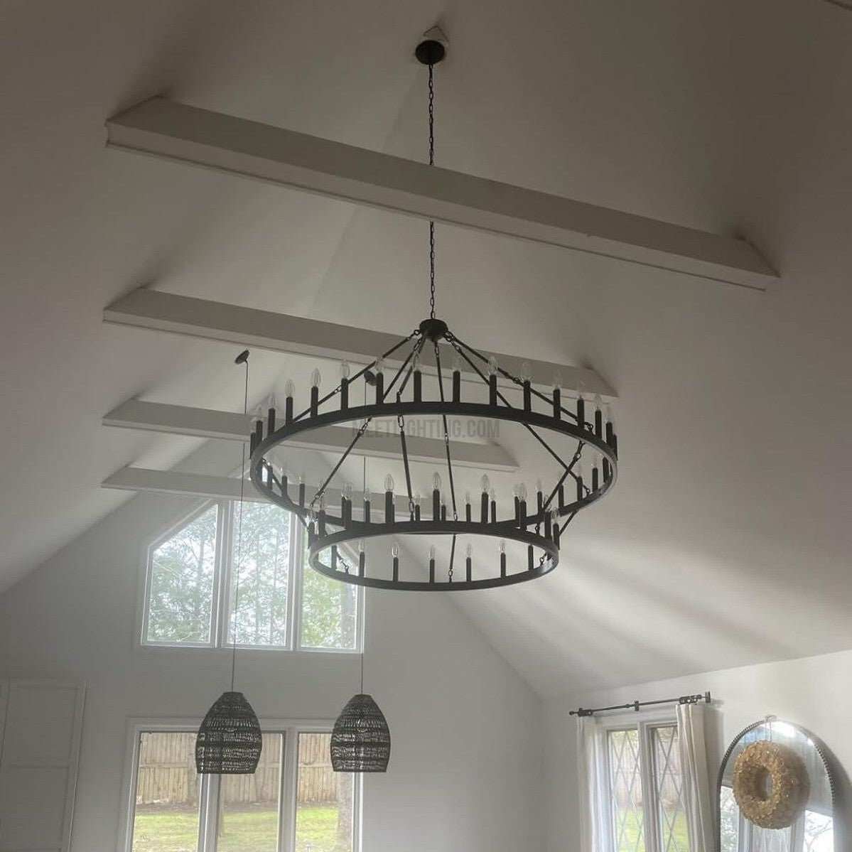 Camilo Vintage Candelabra/Filament Round Chandelier Lacquered Brass-Meet Lighting